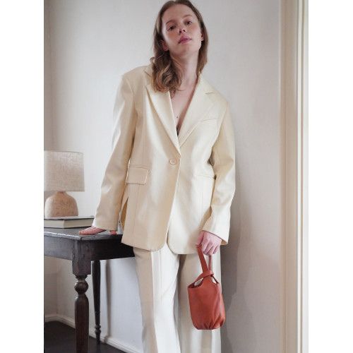 PANLULUPAN小衆設計新款日式文藝復古小羊皮女包簡約軟手提水桶包 PANLULUPAN小衆設計新款日式文藝復古小羊皮女包簡約軟手提水桶包