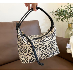 Cubi刺綉真皮飯盒包明星同款中古牛皮腋下手提包簡約單肩包女