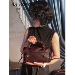 新款小衆復古設計真皮女包手提包頭層牛皮軟皮斜後後背包機車包枕頭包