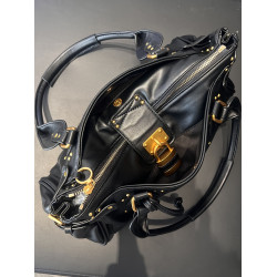 機車鎖頭包黑色鉚釘手提包百搭通勤波士頓包植鞣軟皮高級感單肩包