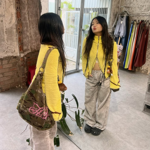 越南品牌Heartburn千禧辣妹黑色迷彩雙面字母印花單肩托特大包女