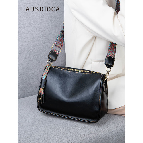 真皮斜後後背包女2026新款時尚小方包中年女包媽媽包頭層牛皮單肩小包 真皮斜後後背包女2026新款時尚小方包中年女包媽媽包頭層牛皮單肩小包