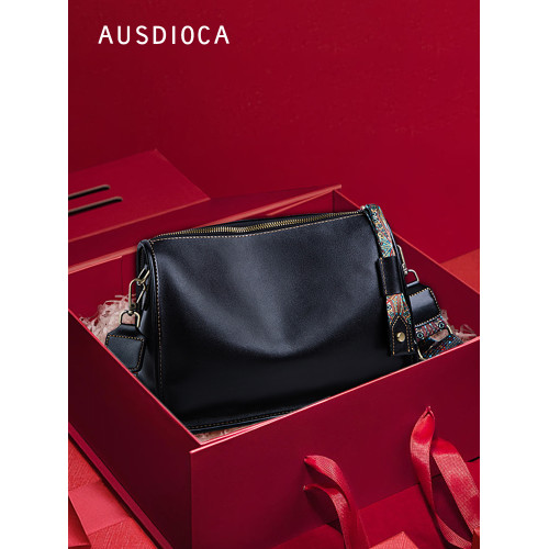 真皮斜後後背包女2026新款時尚小方包中年女包媽媽包頭層牛皮單肩小包 真皮斜後後背包女2026新款時尚小方包中年女包媽媽包頭層牛皮單肩小包