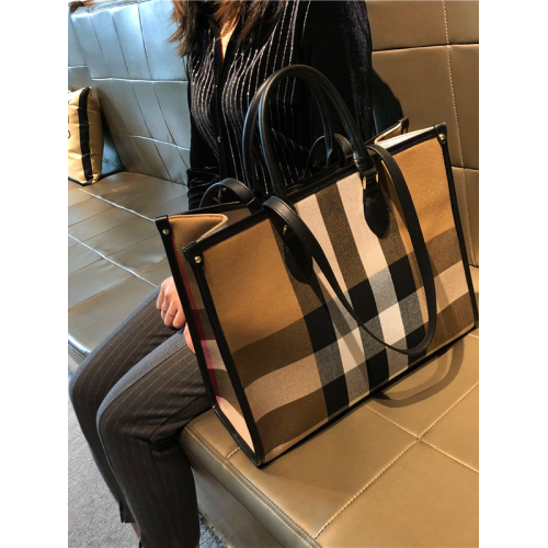 香港品牌高級感格子大容量托特包2025新款時尚簡約單肩包手提包潮