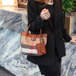 包包女新款格子帆布包時尚真皮子母包三件套水桶包手提單肩斜後後背包