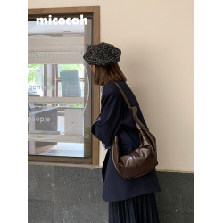Micocah「自在可頌」通勤新款包包斜後後背包大容量牛角包女包餃子包