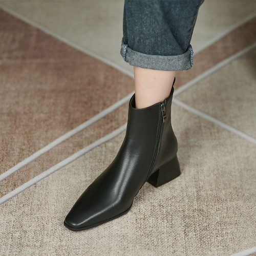 法式復古方頭短靴女2026新款粗跟簡約英倫風真皮百搭側拉鍊馬丁靴