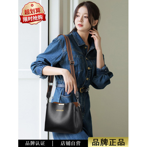 休閒斜後後背包2026新款時尚鏈條單肩水桶包今年流行手提女士包包