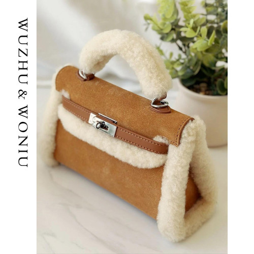 小衆設計ins網紅同款麂皮毛毛凱莉包女百搭繙蓋小包斜後後背包