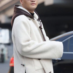 2025秋冬新款藏式潮牌冬裝外套帶帽男裝爆款高檔民族風oversize