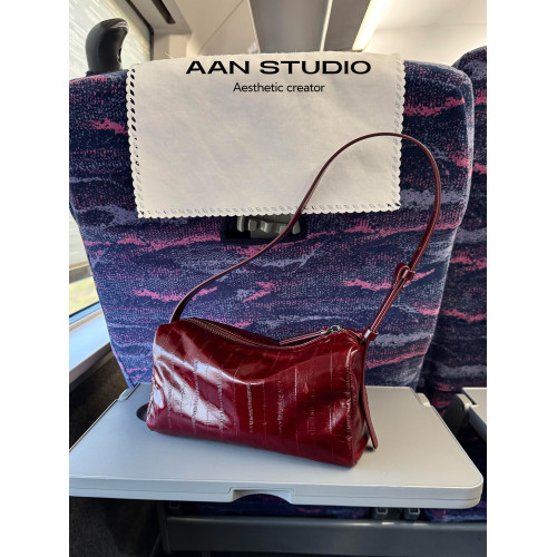 【AAN】包包女式2025新款頭層牛皮筆筒包高級感枕頭包單肩手提包