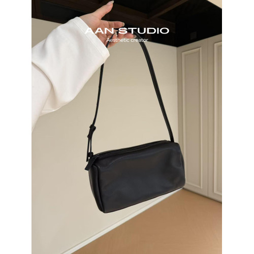 【AAN】包包女式2025新款頭層牛皮筆筒包高級感枕頭包單肩手提包