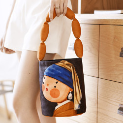 羅綺X圖釘 聯名款《耳環女孩》手提包水桶包充棉肩帶女包新款2023