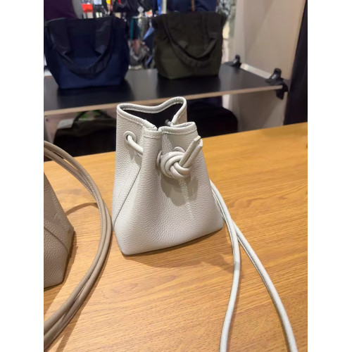 VASIC 手拎水桶包抽繩束口Mini牛皮單肩斜後後背包冷淡風菜籃子手提包