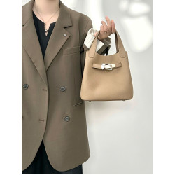 真皮菜籃子包凱莉包水桶包2026新款女包頭層牛皮百搭潮流媽媽包