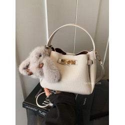 高級感復古小包包女2026新款百搭斜後後背包精緻超火手提水桶包小拎包