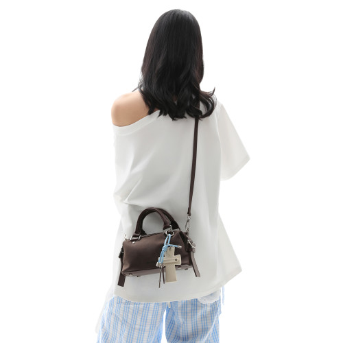 簡著25AW 原創 麂皮棕 moni十字架波士頓斜背小包包 手提包