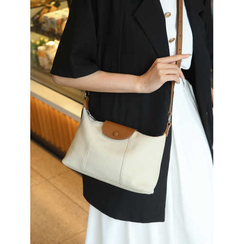 2026秋天新款真皮腋下單肩餃子包兩根肩帶大容量軟牛皮斜背小包女