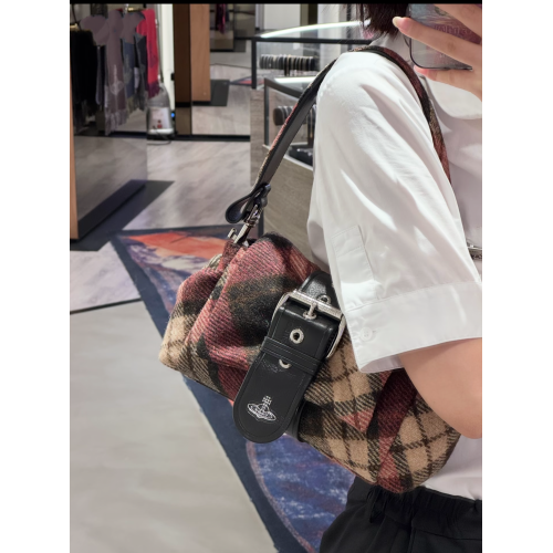 ins復古百搭格紋羊毛呢星球單肩腋下包包鏈條女包手提包2025新款 ins復古百搭格紋羊毛呢星球單肩腋下包包鏈條女包手提包2025新款