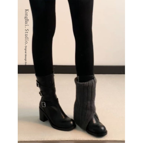 皮帶釦高跟短靴女款2026新款秋冬季小個子增高馬丁靴圓頭騎士靴子