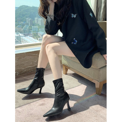 白色加絨短靴女2026春秋季新款時裝靴子尖頭細跟高跟鞋中筒馬丁靴