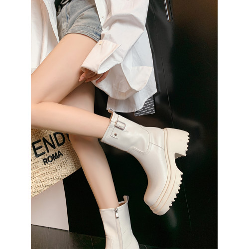 靴子女2026年新款秋冬季厚底短靴圓頭松糕底小個子增高馬丁騎上靴