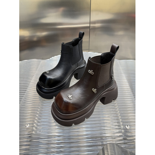 【斷碼清版】2026秋冬季新款厚底方頭菸筒靴復古洋氣小短靴子女鞋