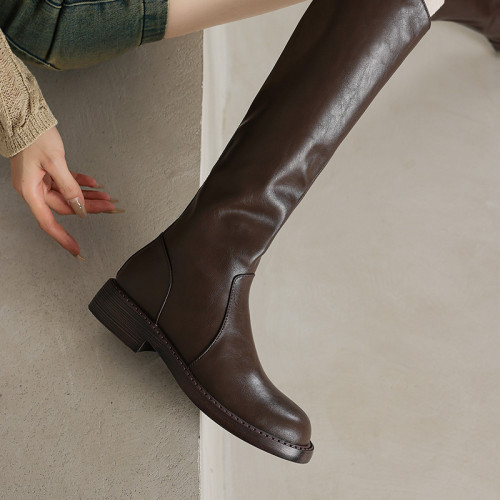 棕色平底V口靴子長筒靴女2026新款秋冬真皮顯瘦高筒騎士靴女低跟
