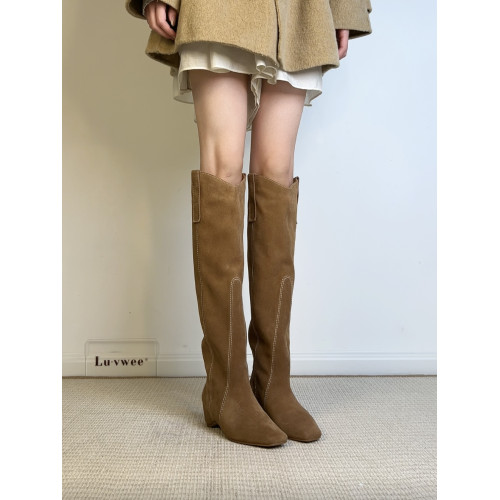 鹿一葦Lu'vwee復古小V口方頭絨面騎士靴女高筒堆堆靴顯瘦百搭長靴