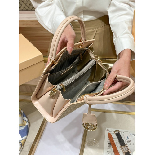 母親節禮物真皮生日禮物手提包包女2026新款高級大容量單肩斜後後背包