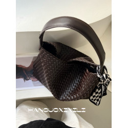 韓國小衆包包2025新款編織手提單肩包包女百搭斜後後背包大容量水桶包