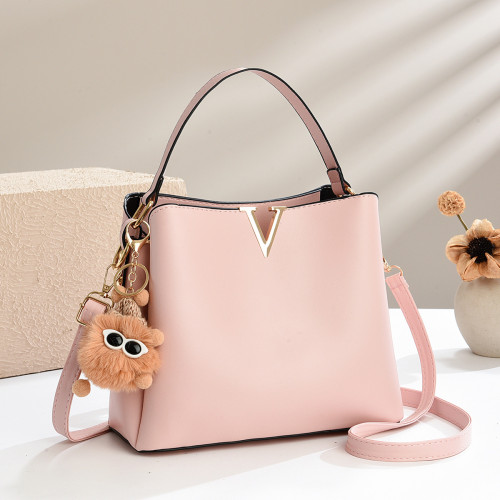 純色軟皮編織水桶菜籃子包2026新款時尚百搭高級感手提單肩斜後後背包