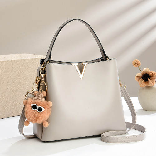 純色軟皮編織水桶菜籃子包2026新款時尚百搭高級感手提單肩斜後後背包