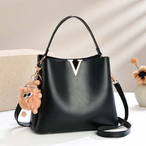 純色軟皮編織水桶菜籃子包2026新款時尚百搭高級感手提單肩斜後後背包