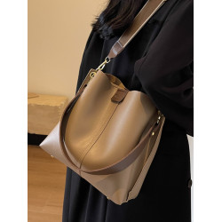 手提包包女士2025新款秋冬時尚百搭水桶包小衆通勤高級質感單肩包