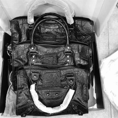 巴黎鉚釘機車包ins辣妹包 法式高級感復古潮手提枕頭包斜後後背包合集