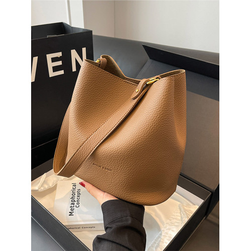 爆款流行包包女2025超火新款時尚簡約單肩包上班通勤斜背小水桶包 爆款流行包包女2025超火新款時尚簡約單肩包上班通勤斜背小水桶包