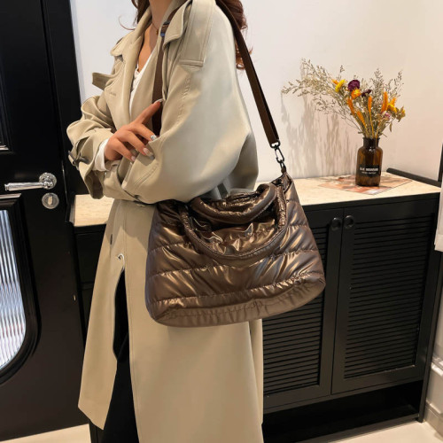 今年流行秋冬棉服包休閒時尚大容量托特軟包帆布單肩斜後後背包購物袋