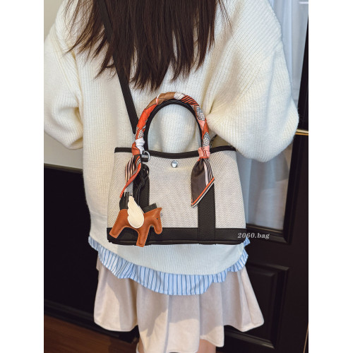 休閒時尚帆布水桶包2025新款女百搭韓版ins小衆設計單肩斜後後背包包 休閒時尚帆布水桶包2025新款女百搭韓版ins小衆設計單肩斜後後背包包