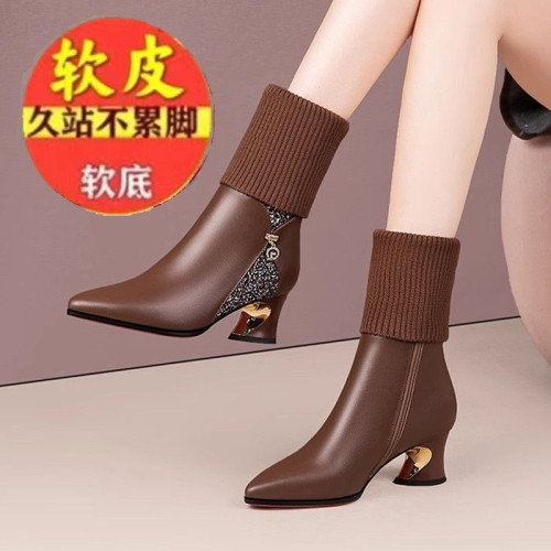 品牌特價2025秋冬新款真皮毛線靴子女中跟中筒靴粗跟棕色針織女靴