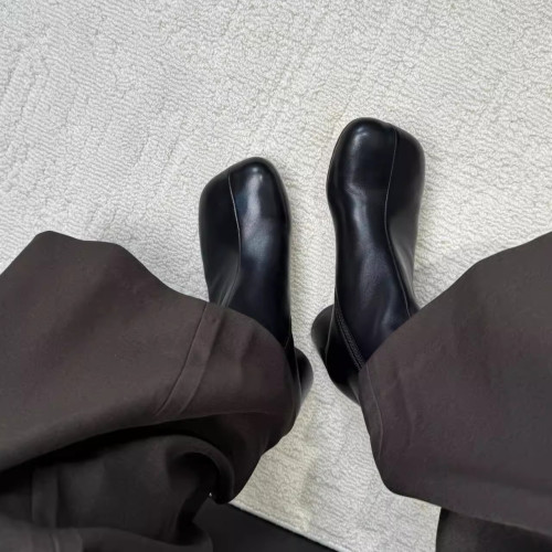 小衆設計高跟短靴2025秋冬新款真皮方頭百搭經典簡約粗跟及踝靴女