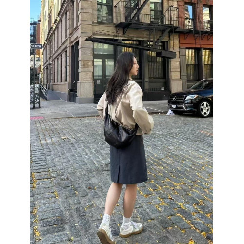 牛角包可頌包慵懶風百搭單肩斜後後背包女新款羊皮質感小衆設計餃子包 牛角包可頌包慵懶風百搭單肩斜後後背包女新款羊皮質感小衆設計餃子包