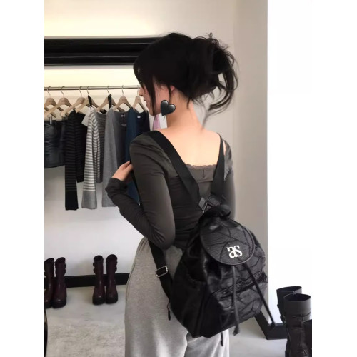 REOY Stu”ason韓版as金屬標復古做舊機車軟皮車縫線抽繩雙肩包