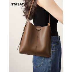 星期六包包女式2026新款春夏單肩包水桶包大容量通勤斜後後背包托特包