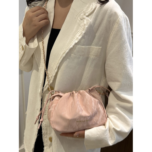 包包韓系高級感百搭水桶包春夏2025新款小衆設計鏈條斜背褶皺包女