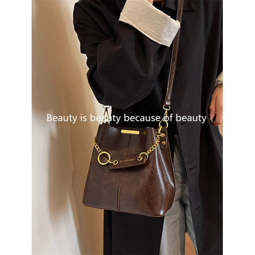 高級質感爆款大容量包包女士2026新款潮時尚單肩腋下包斜背水桶包