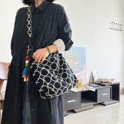 日系小hobo皆川明風鈴鼓花棉麻重工刺綉單肩包手提包迷你腋下包
