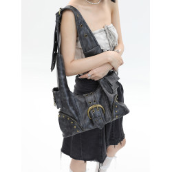 簡著 /原創 西部洛克 沙漠廢土風復古機車包擦色黑辣妹鉚釘斜後後背包