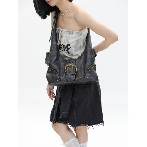 簡著 /原創 西部洛克 沙漠廢土風復古機車包擦色黑辣妹鉚釘斜後後背包 簡著 /原創 西部洛克 沙漠廢土風復古機車包擦色黑辣妹鉚釘斜後後背包