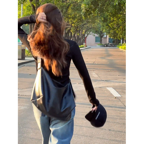 超火寬肩帶黑色斜後後背包包女2026新款通勤慵懶單肩托特包大容量百搭 超火寬肩帶黑色斜後後背包包女2026新款通勤慵懶單肩托特包大容量百搭
